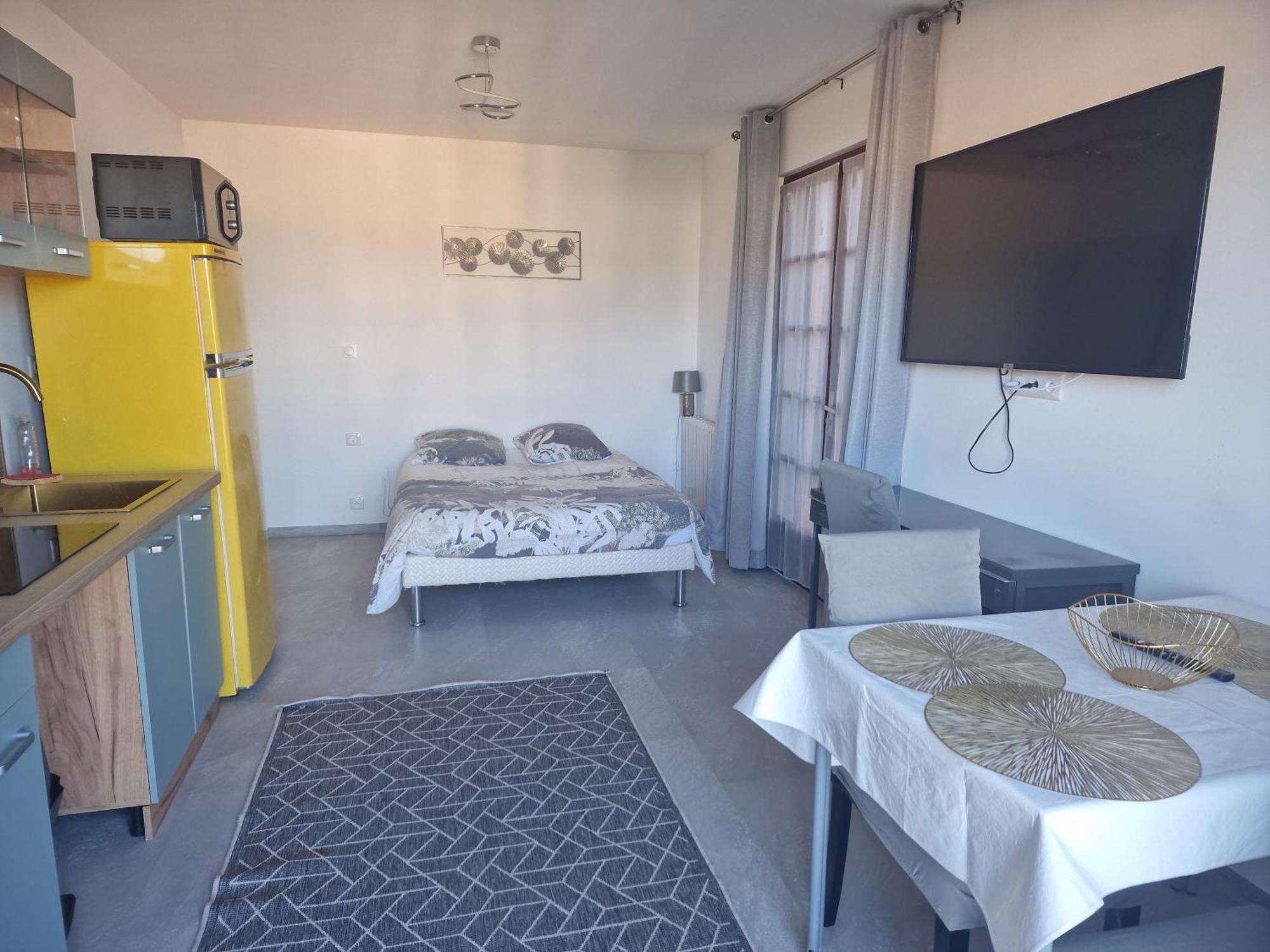 Ravissant Appartement Saint-Raphael Piscine ภายนอก รูปภาพ